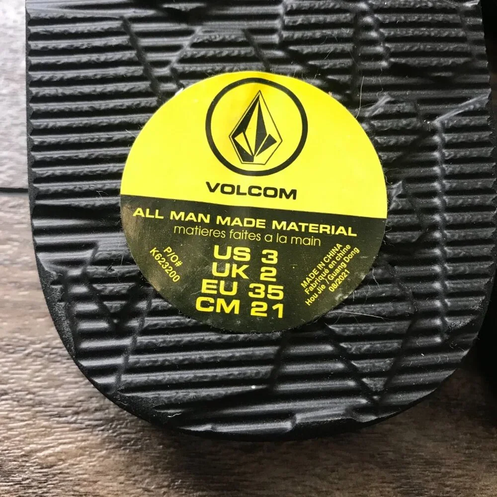 Volcom Victor Flip Flops Unisex Big Kids Size‎ 3 Black Foam Summer, Beach NEW